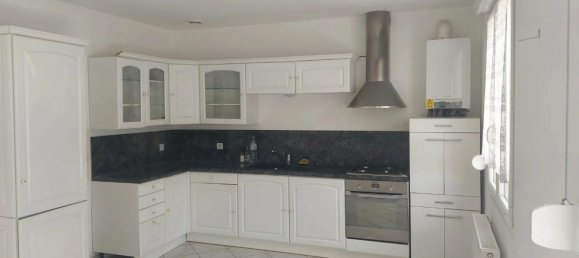 2 bedrooms House in Laon, France No. 239021 6