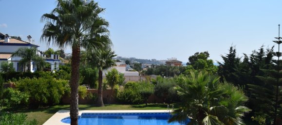 4 bedrooms House in Estepona, Spain No. 119895 9