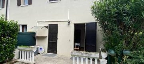 Квартира с 2 спальнями в Дезенцано дель Гарда, Италия № 345308 11