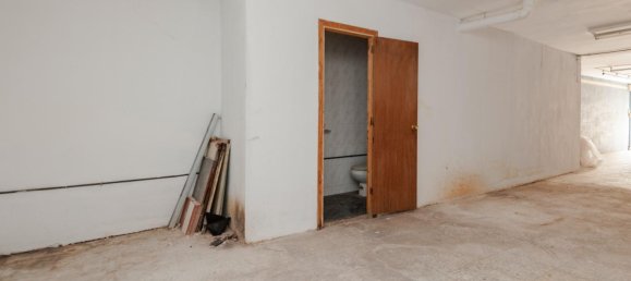 138m² Commercial property in Jaen, Spain No. 100979 21