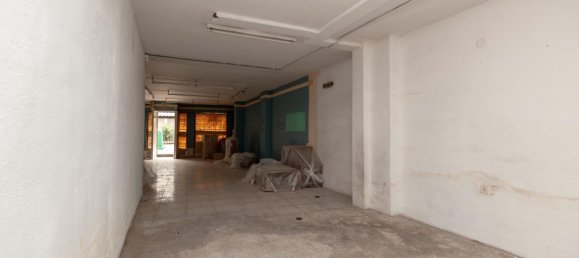 138m² Commercial property in Jaen, Spain No. 100979 2