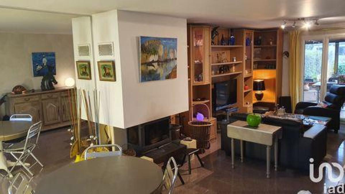 4 Schlafzimmer Haus in Villepinte, France, Nr. 23490