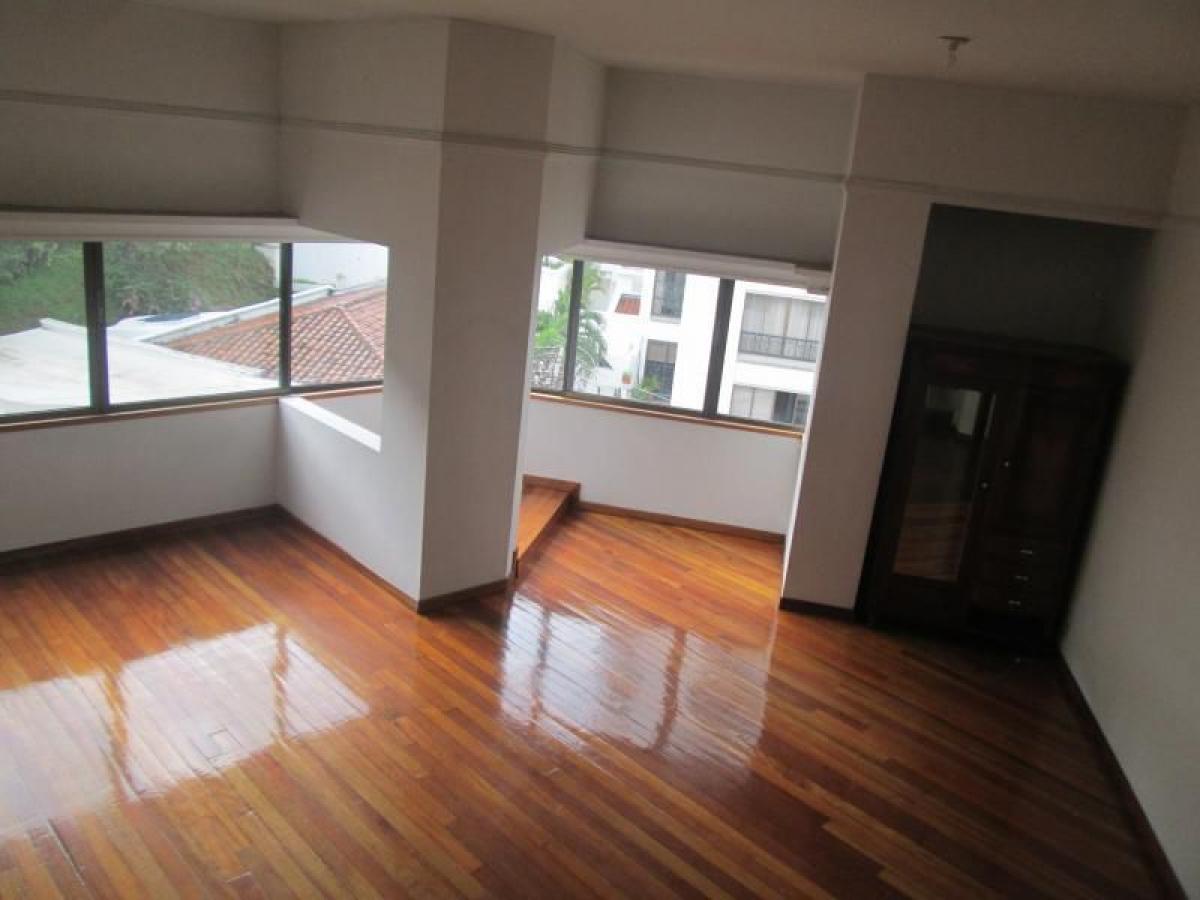 2 bedrooms House in Valle del Cauca, Colombia No. 1933