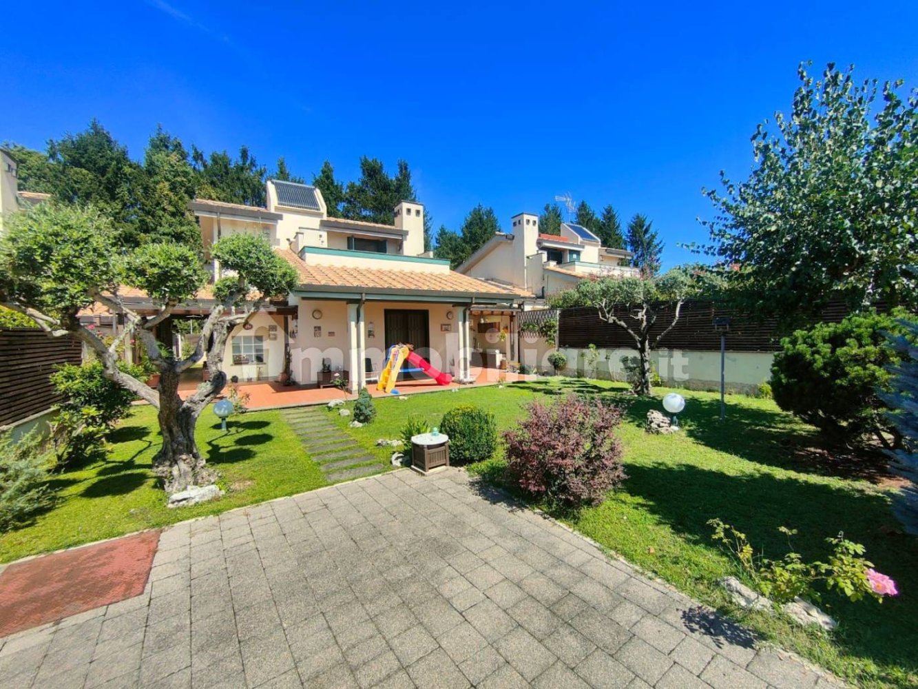 2 bedrooms Villa in Lariano, Italy No. 336606