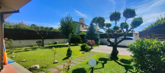 2 bedrooms Villa in Lariano, Italy No. 336606 3