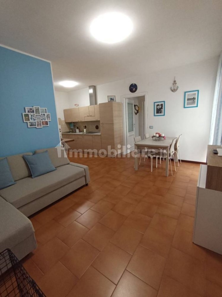 Apartamento de 1 dormitorio en Martinsicuro, Italy No. 345360