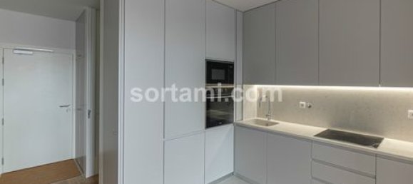 2 bedrooms Apartment in Porto, Portugal No. 147486 9