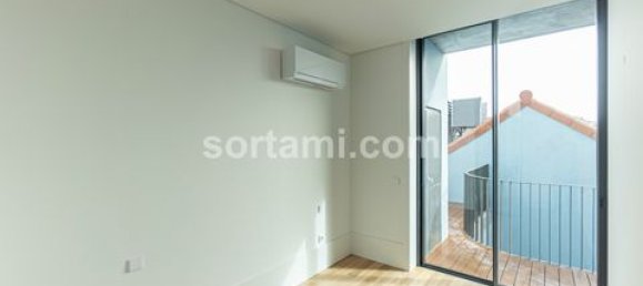 2 bedrooms Apartment in Porto, Portugal No. 147486 2