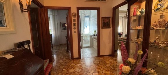 4 غرف نوم شقة في Savona, Italy رقم 312087 12