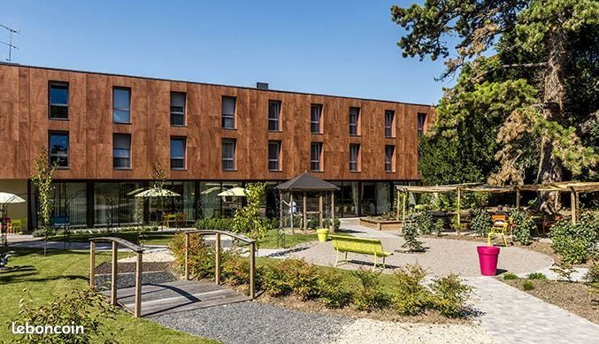 Studio in Crouy-en-Thelle, France No. 210510