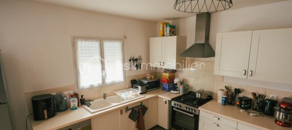 Casa de 4 dormitorios en Le Gua, France No. 103980 3