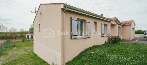 Casa de 4 dormitorios en Le Gua, France No. 103980 4