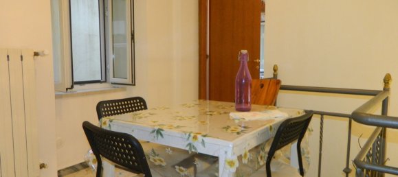 4 rooms Apartment in Carrara, Italy No. 70332 10