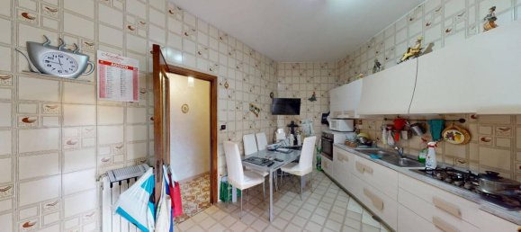 3 rooms Apartment in Arzano, Italy No. 354680 13