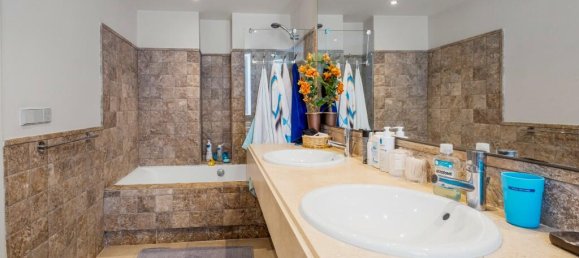 3 bedrooms Penthouse in Malaga, Spain No. 100914 7