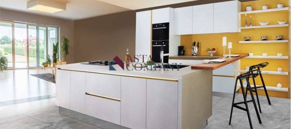 2 bedrooms Apartment in Turin, Italy No. 58942 16