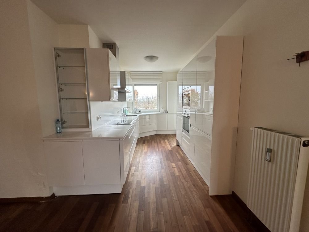 4غرفة شقة في St. Polten, Austria رقم 111838