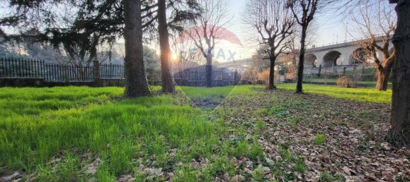 Земельный участок с 1 комнатой в Каприате Сан Джервазио, Италия № 156119 7