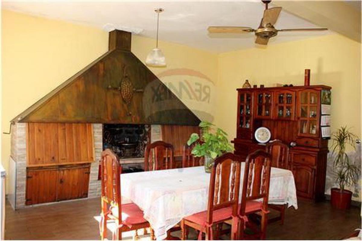 4 غرف نوم منزل في Avellaneda, Argentina رقم 64485