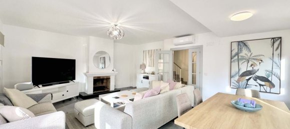 3 bedrooms Townhouse in Estepona, Spain No. 34614 4