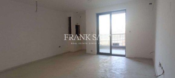 3 bedrooms Apartment in Paola, Malta No. 1927 5