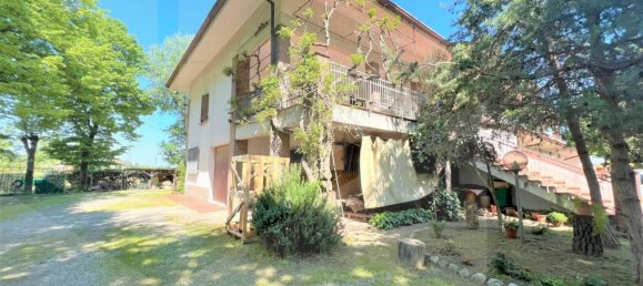 Вилла с 5 комнатами в Фьорано Моденесе, Италия № 22669 15