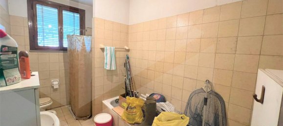 Вилла с 5 комнатами в Фьорано Моденесе, Италия № 22669 23