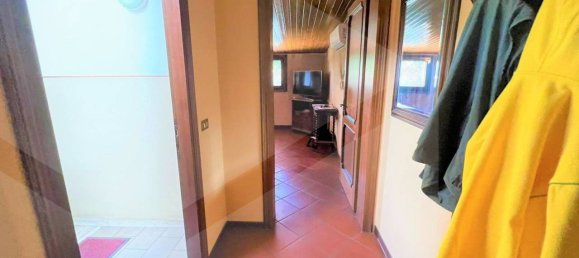 Вилла с 5 комнатами в Фьорано Моденесе, Италия № 22669 9