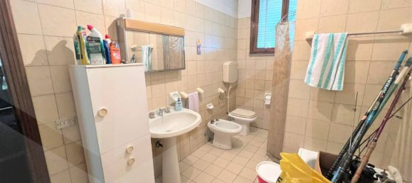 Вилла с 5 комнатами в Фьорано Моденесе, Италия № 22669 22