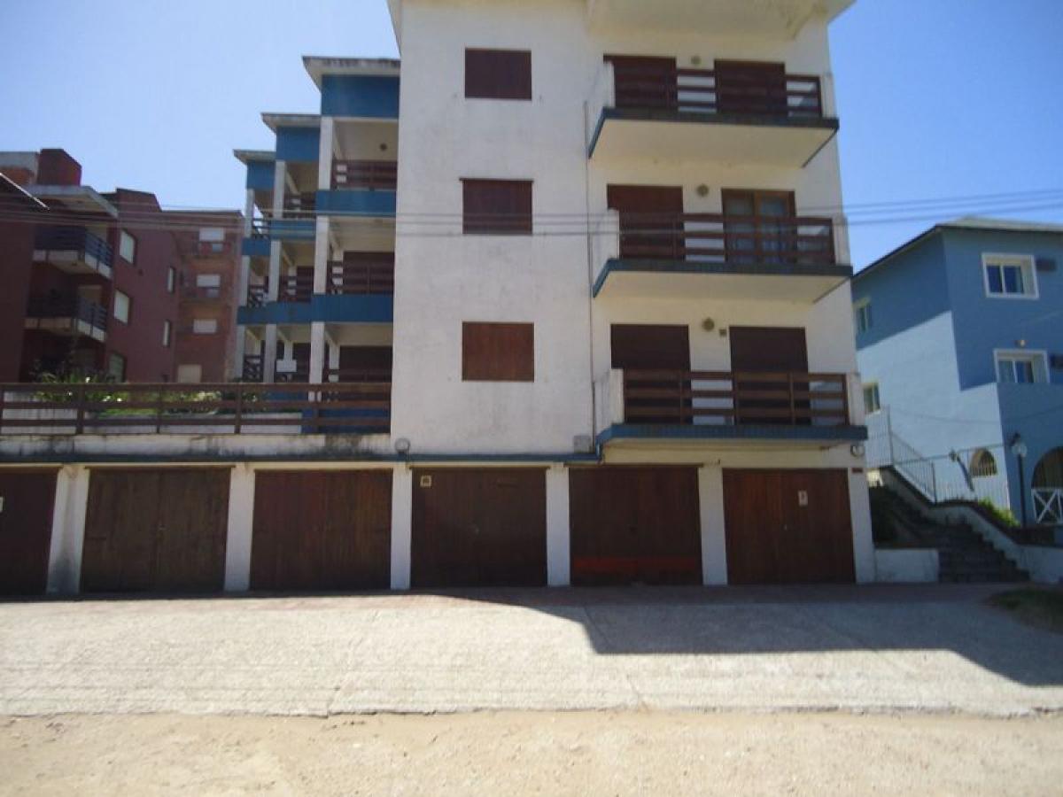 2 bedrooms Apartment in Mar del Plata, Argentina No. 81813