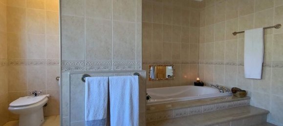 4 bedrooms Villa in Sesimbra, Portugal No. 14053 23