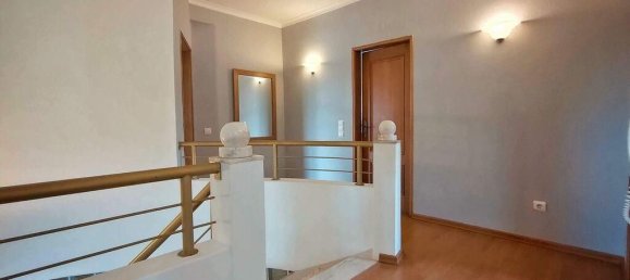 4 bedrooms Villa in Sesimbra, Portugal No. 14053 16