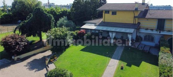 5 bedrooms Villa in Maclodio, Italy No. 280256 23