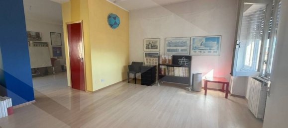 Квартира с 3 комнатами в Авеццано, Италия № 19474 47