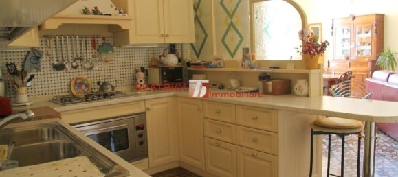 7-Zimmer Wohnung in Lucca, Italy, Nr. 16299 9