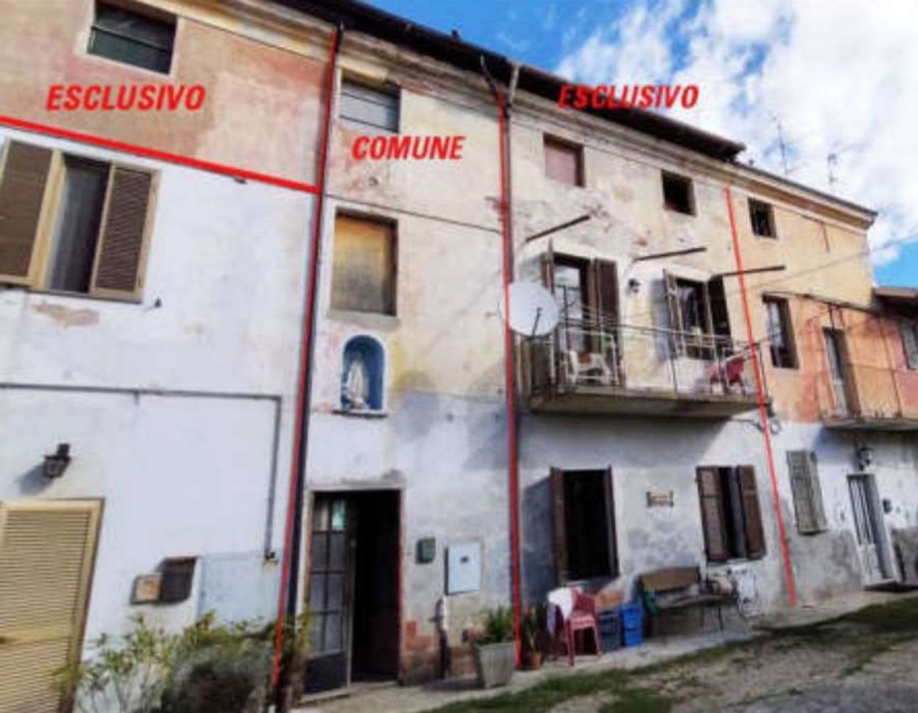 5 bedrooms Apartment in Pezzana, Italy No. 364519