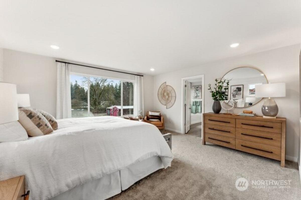 Дом с 4 спальнями в Puyallup, США № 405753