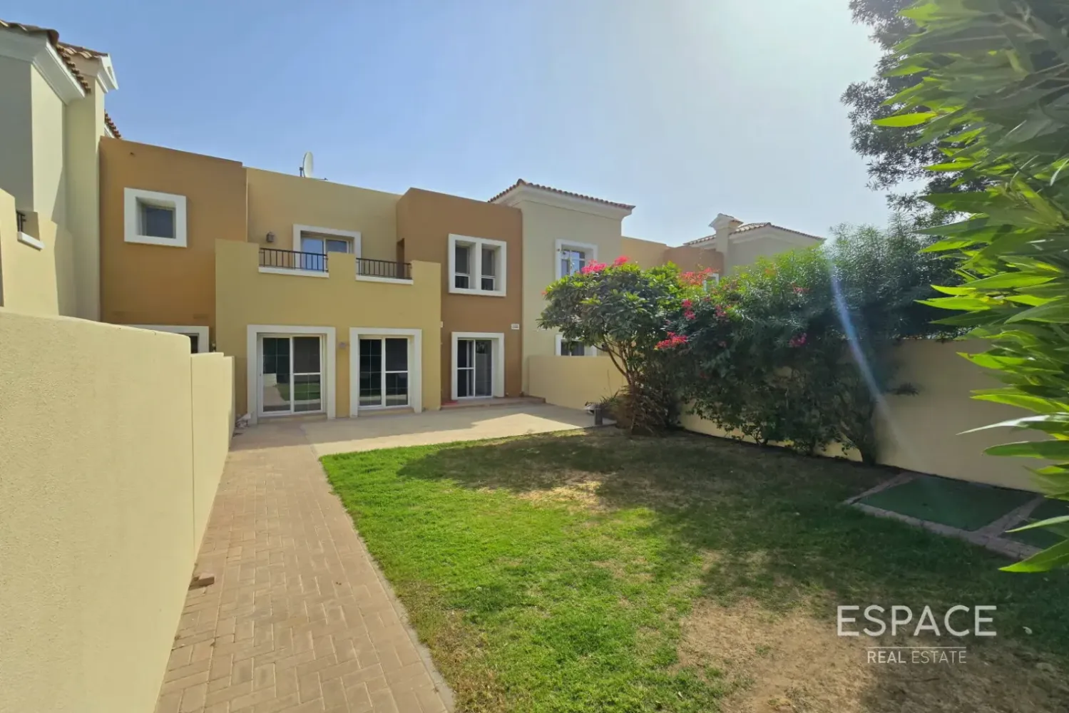 Vivenda T3 em Arabian Ranches, UAE N.º 209730