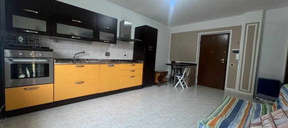 2 bedrooms Apartment in Brandizzo, Italy No. 344166 8