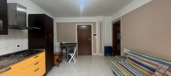 2 bedrooms Apartment in Brandizzo, Italy No. 344166 9
