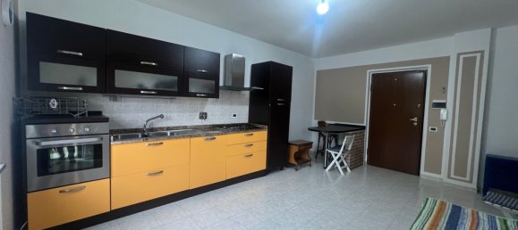 2 bedrooms Apartment in Brandizzo, Italy No. 344166 6