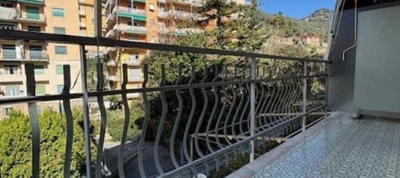 3 rooms Apartment in Rapallo, Italy No. 123059 12