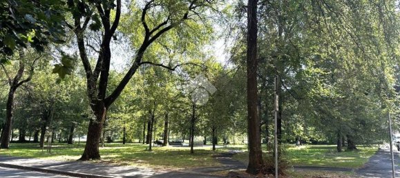 1 bedroom Apartment in Milan, Italy No. 323006 3