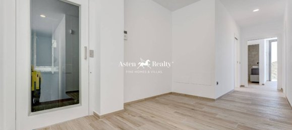 Villa de 4 dormitorios en Adeje, Spain No. 89414 25