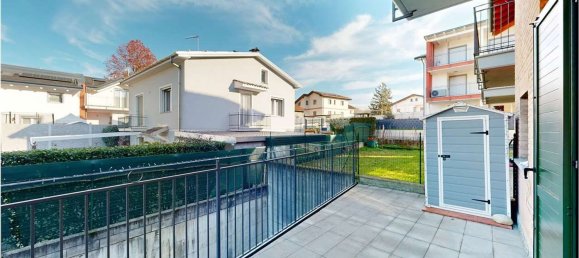 Apartamento de 2 dormitorios en Malnate, Italy No. 361311 16