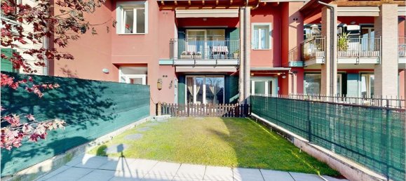 Apartamento de 2 dormitorios en Malnate, Italy No. 361311 15