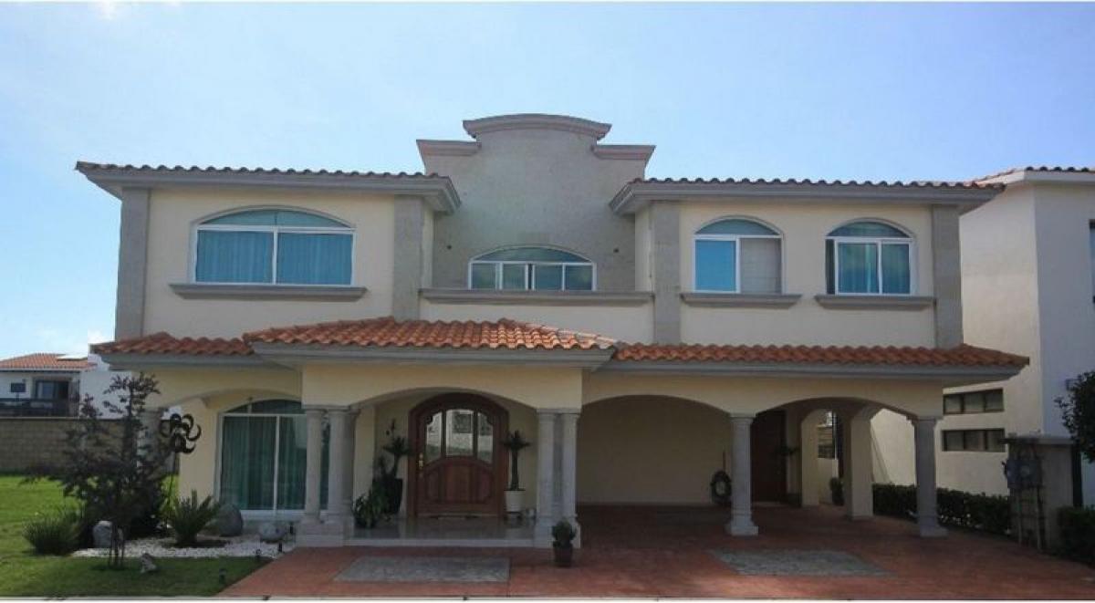 Casa de 3 dormitorios en Mexico No. 223614