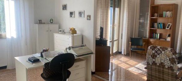 Apartamento de 3 habitaciónes en Rapallo, Italy No. 220260 2