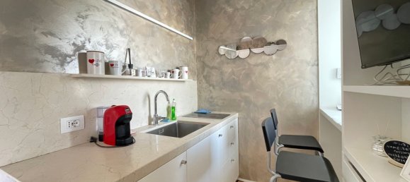 1 bedroom Apartment in Bari, Italy No. 325456 3