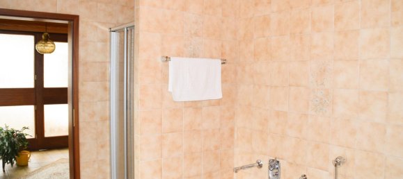 Edifício de 11 divisões em Westerwaldkreis, Germany N.º 80136 30